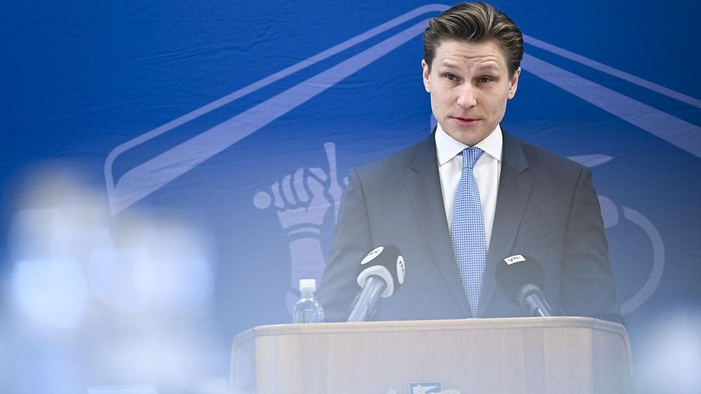 Puolustusministeri Antti Häkkänen.