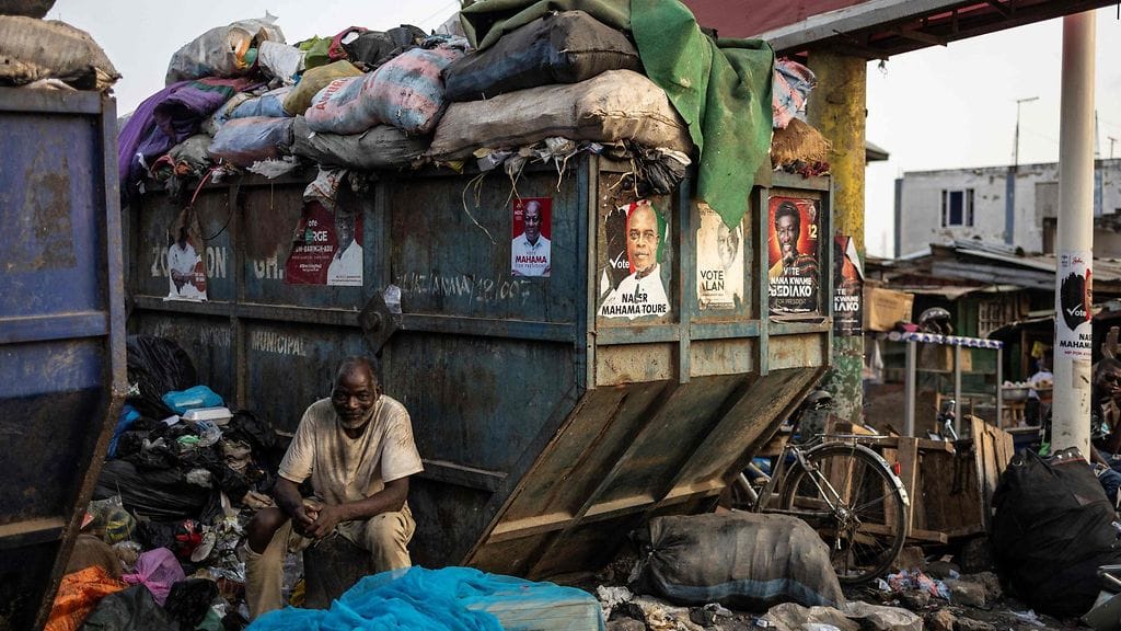 Ghanan pääkaupungin Accran liepeillä sijaitseva Agbogbloshien kierrätysalue tunnettiin maailman saastuneimpana paikkana, helvetinkolona, jonka taakse jäi jopa ydinonnettomuuden jälkeinen Tshernobyl.