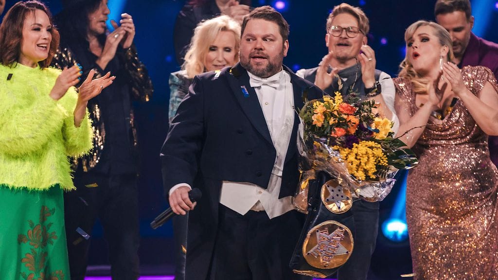 Mikko Töyssy kruunattiin Tähdet, tähdet -voittajaksi.