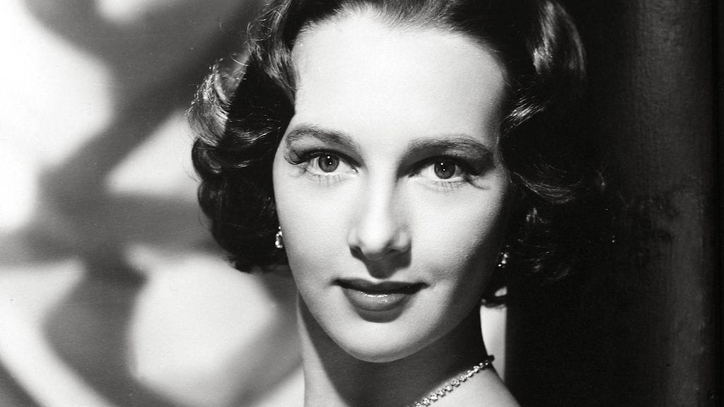 Suomen ensimmäiseksi Hollywood-tähdeksi kuvailtu Taina Elg, 95, on kuollut.