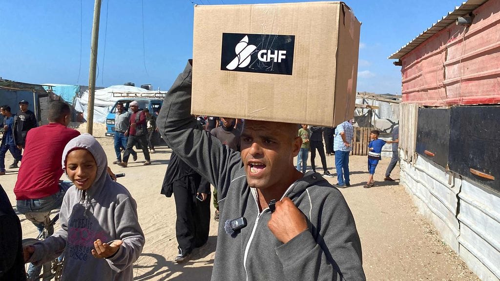 Avustusjärjestön Gaza Humanitarian Foundationin (GHF) ruoka-apua Gazan kaistalla Rafahissa tänään.