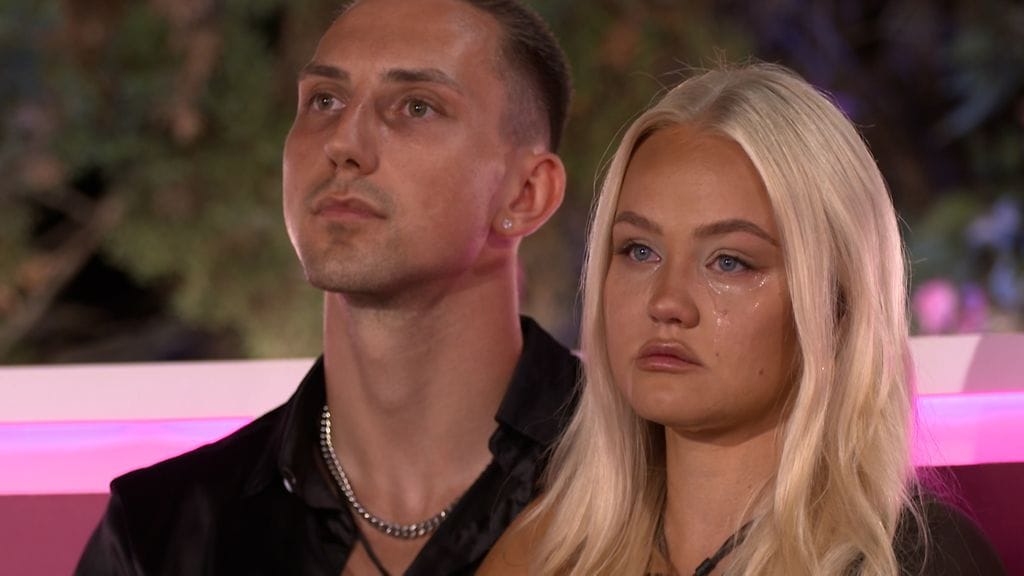 Love Island -sarjassa nähdään tunteikas hetki.