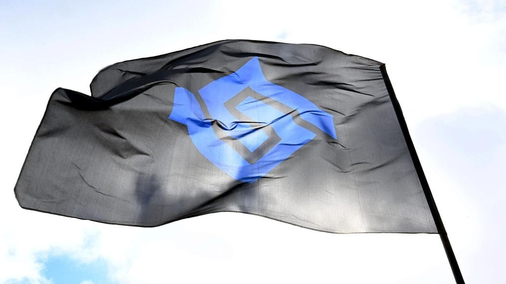 Sinimusta liike on saanut kerättyä puoluerekisteröintiä varten tarvittavat 5 000 kannatusilmoitusta.