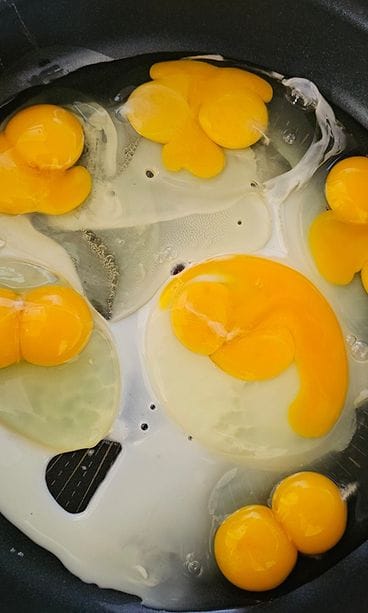 tuplakeltuainen Nina Äijälä