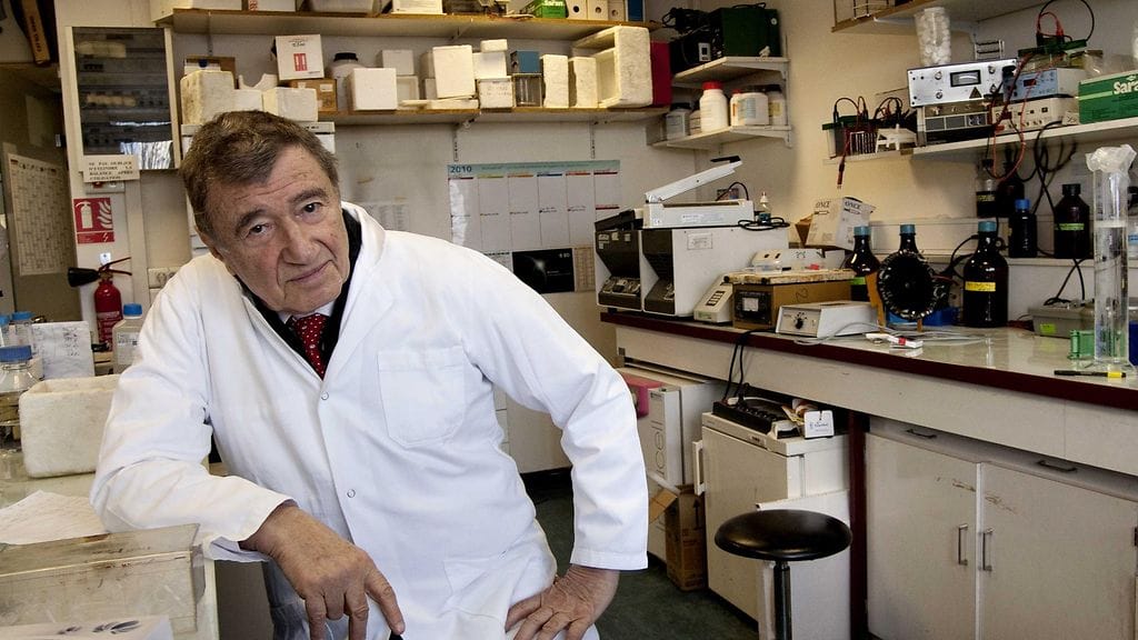 Professori Etienne-Emile Baulieu