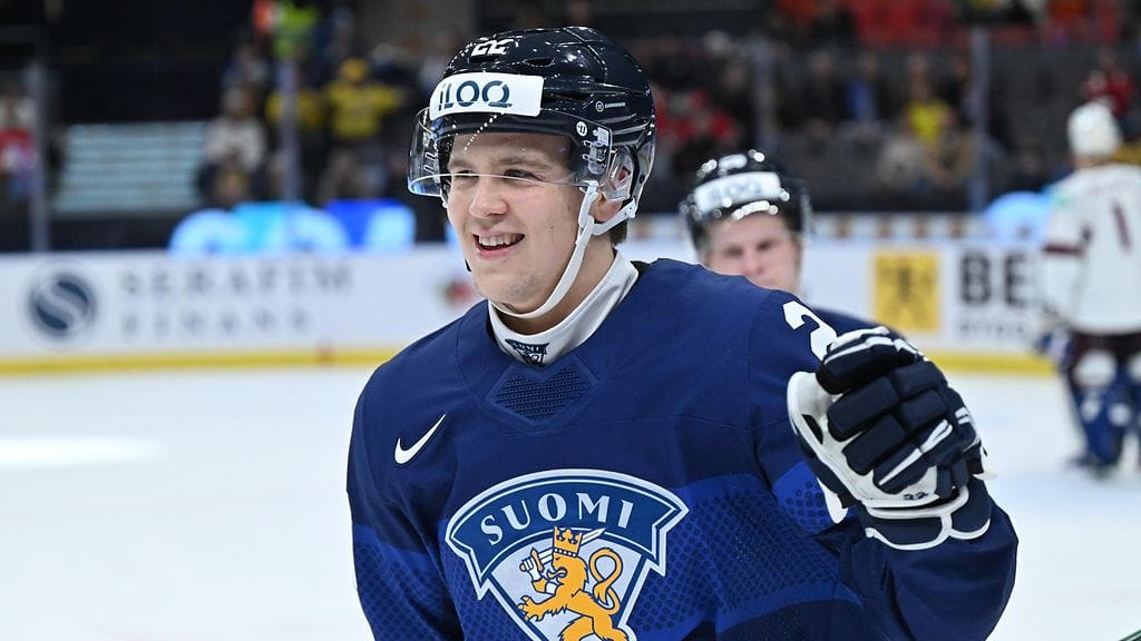 Kasper Halttunen oli mukana Nuorten Leijonien ryhmässä, joka voitti MM-hopeaa 2025.