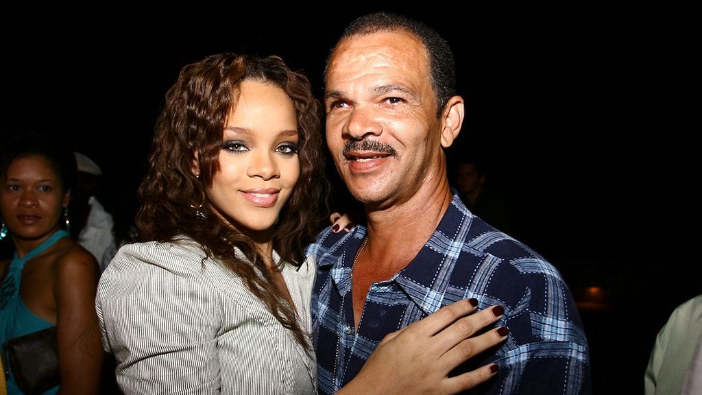 Rihanna isänsa Ronald Fentyn kanssa vuonna 2006.