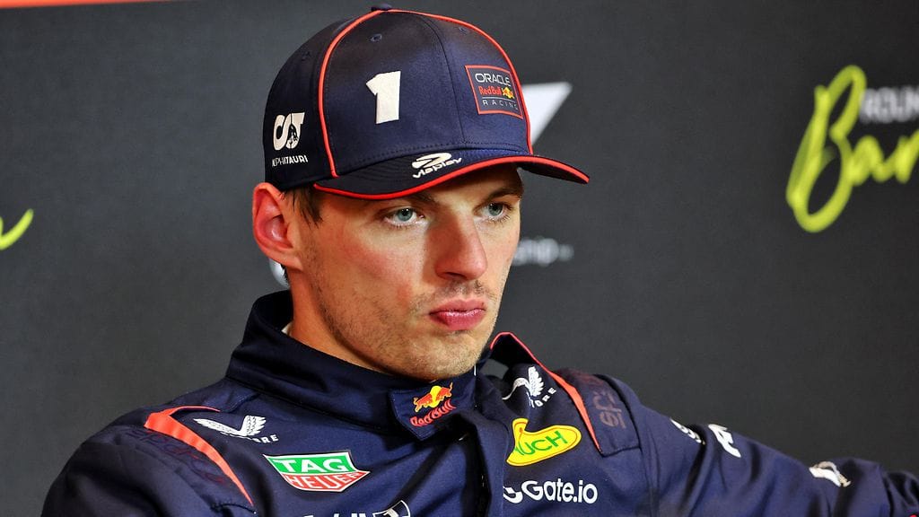 Max Verstappen vaikuttaa pitävän itseään ylivertaisena kuljettajana.