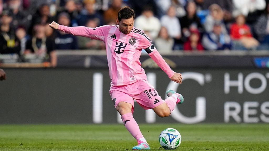 Lionel Messi laukoi kaksi maalia Columbusta vastaan.