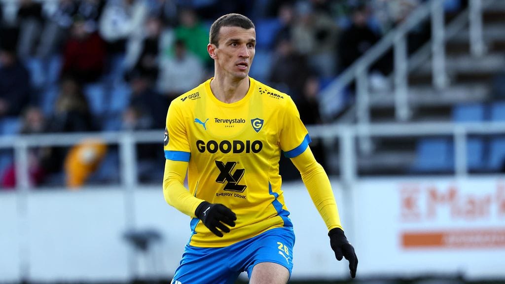 Roman Eremenko ei ole Huuhkajien mukana kesäkuun MM-karsinnassa.