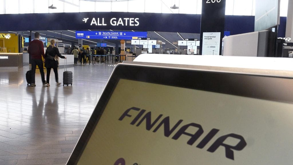 Finnair on kertonut ilmoittavansa maanantaina muutoksista keskiviikon lentoihin.