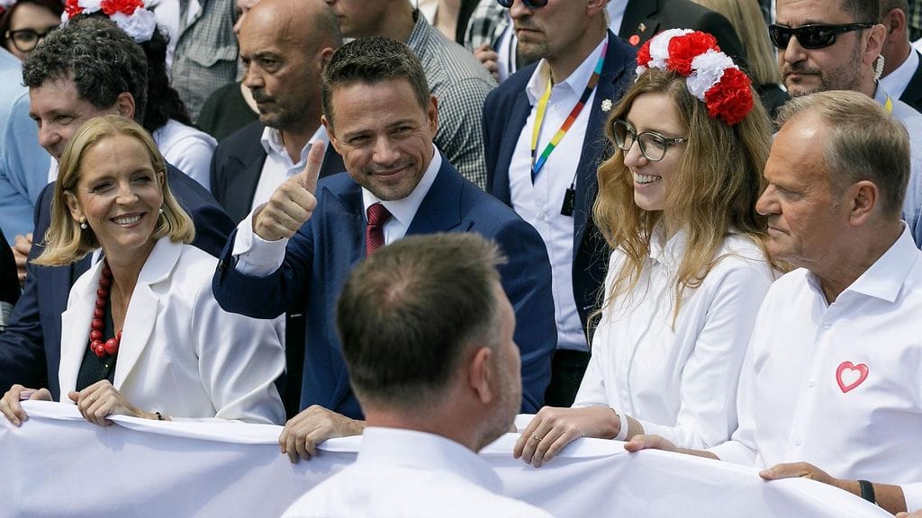 Tusk Trzaskowski AOP