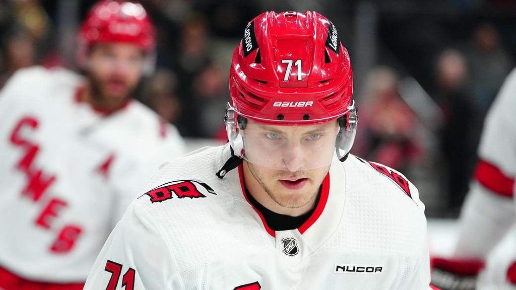Jesper Fast, 33, lopettaa pelaajauransa.