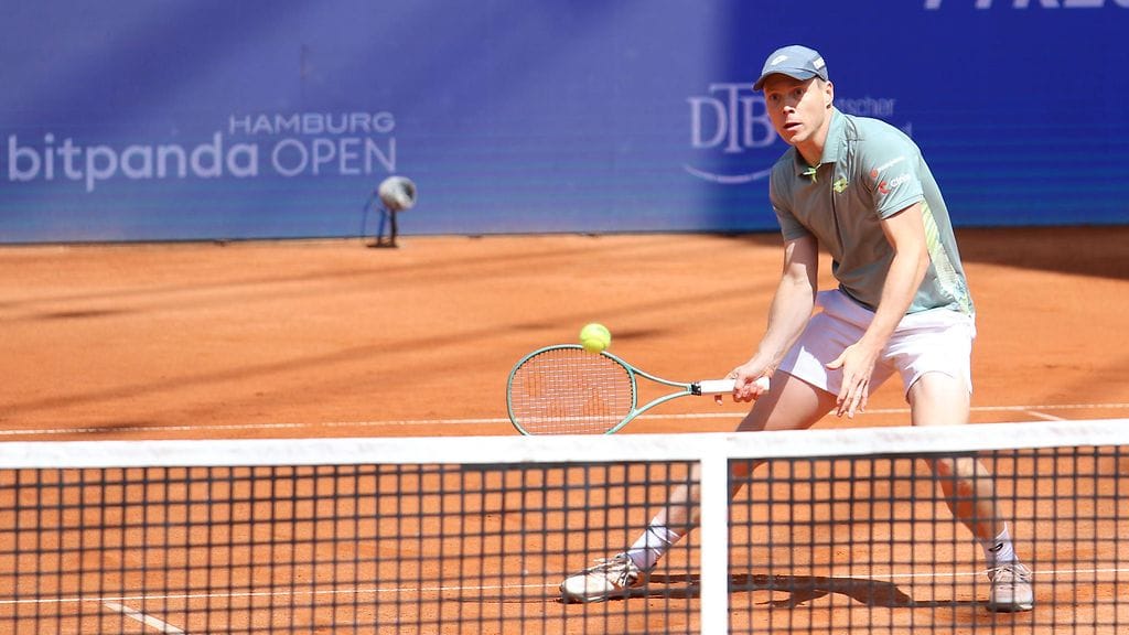 Harri Heliövaara otti Ranskan avointen puolivälierätappion raskaasti.