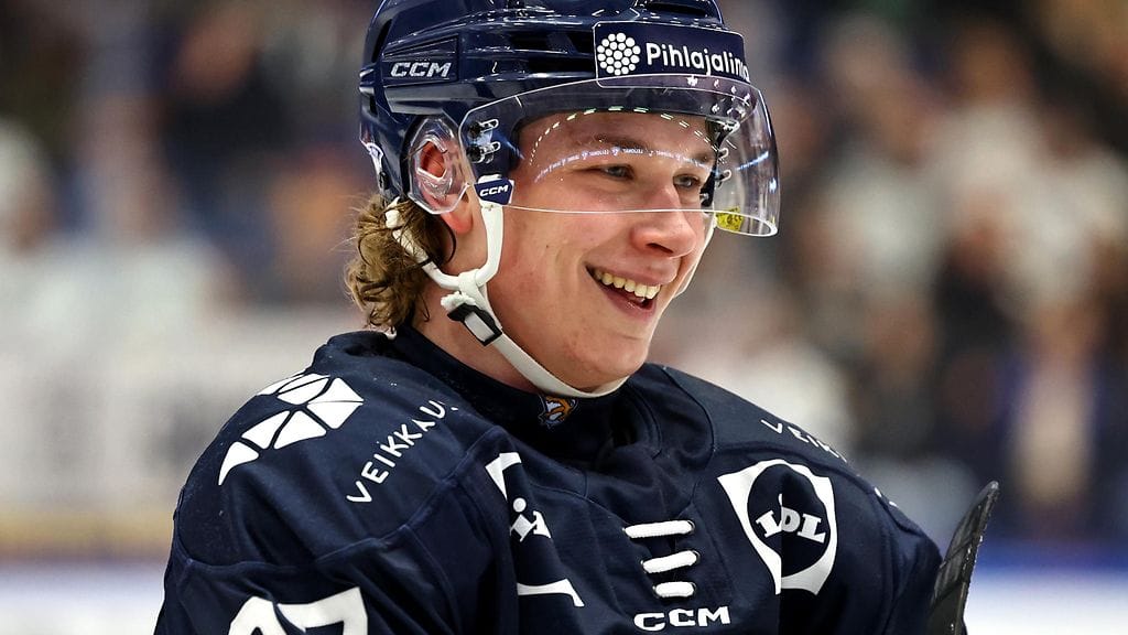 Jesse Kiiskinen, 19, teki NHL-tulokassopimuksen Detroit Red Wingsin kanssa.