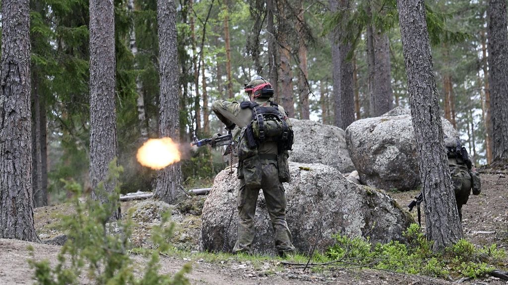 USA:n Nato-lähettiläs vaatii ripeitä toimia liittolaisilta. Kuvaa Karjalan prikaatin järjestämästä Karelian Sword 25 -sotaharjoituksesta Pahkajärvellä Kouvolassa 28. toukokuuta 2025.