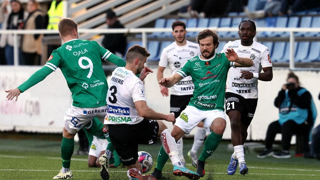 EIF ja FC Haka pelasivat viime kaudella vastakkain Veikkausliigassa, mutta raaseporilaisten putoamisen myötä seurat päätyivät yhteistyöhön. Palloliitto kuitenkin mitätöi seurojen pyynnöstä tehdyn farmisopimuksen.