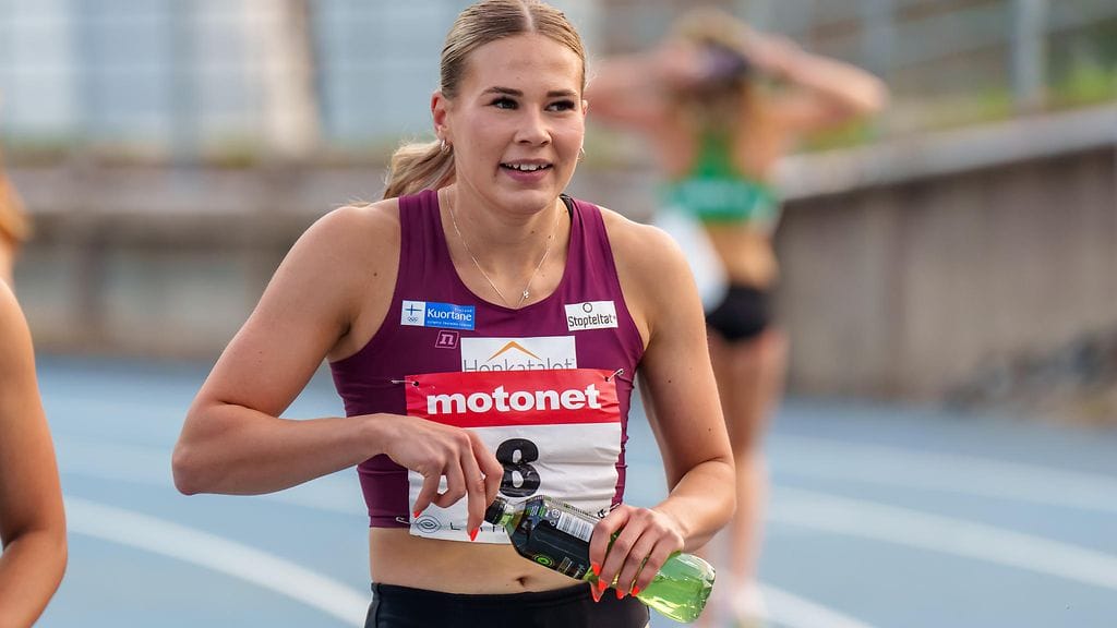 Vilma Mäki alitti tuloksella 12,88 kuudentena suomalaisena 13 sekunnin rajan naisten 100 metrin aitajuoksussa.