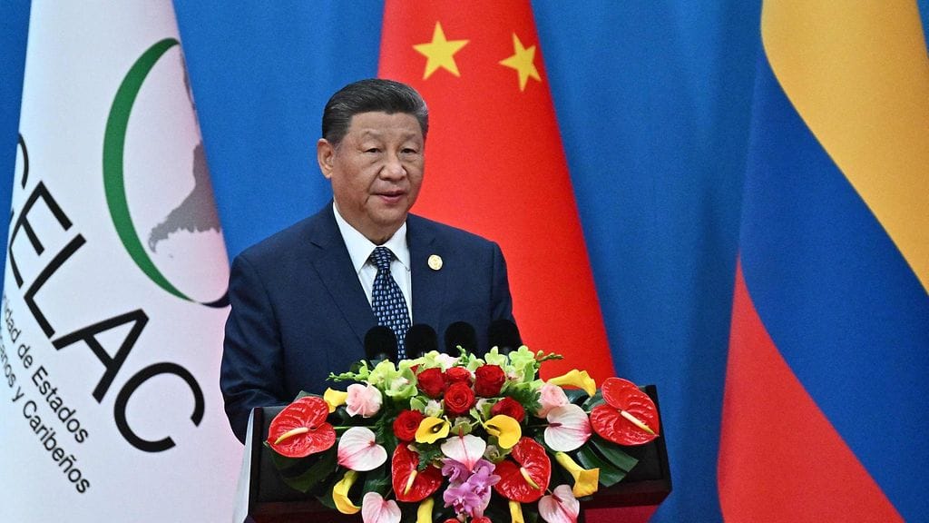 Kuvituskuva. Kiinan presidentti Xi Jinping ja Yhdysvaltain presidentti Donald Trump ovat puhuneet tänään puhelimessa.