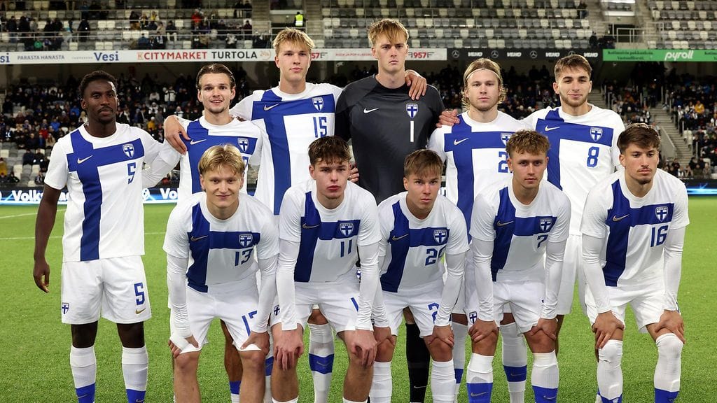 Pikkuhuuhkajat aloittaa EM-urakkansa viikon päästä torstaina.