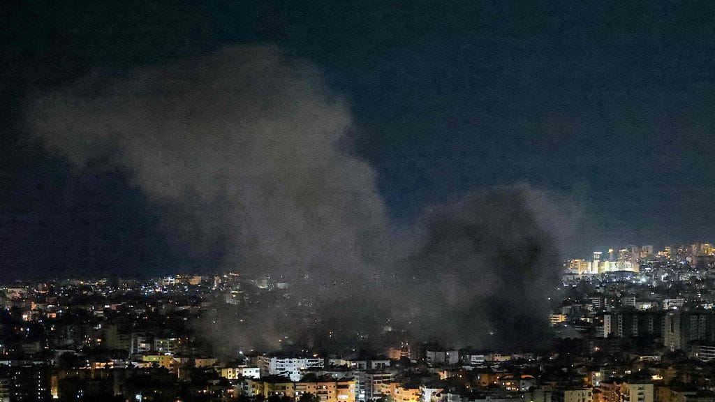 Kuvaa Beirutista Israelin iskun jälkeen 5. kesäkuuta 2025.