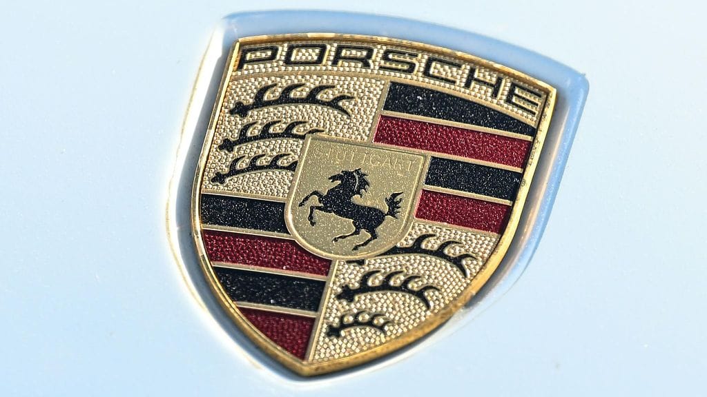 Kuluttajariitalautakunnan päätöksessä sanotaan, että Porsche olikin kolaroitu kerrottua pahemmin.