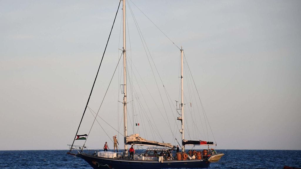 Neljä Madleen-aluksella (kuvassa) ollutta ranskalaista karkotetaan Israelista Ranskaan.