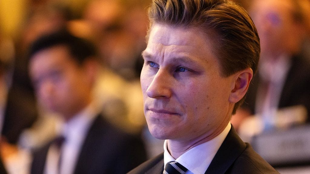 Puolustusministeri Antti Häkkänen sanoo Suomen seuraavan Unifil-keskustelua. Kuvassa Häkkänen toukokuussa 2025.