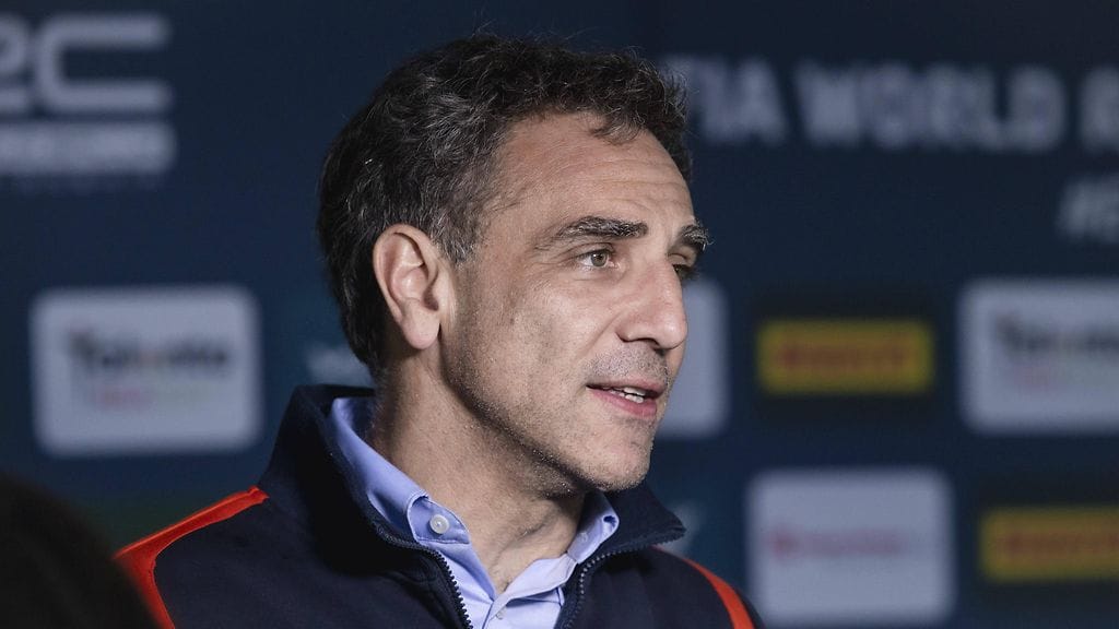 Cyril Abiteboul uskoo Ogierin taistelevan mestaruudesta.