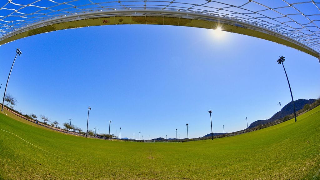 Jalkapallo-ottelu sai räikeän käänteen.