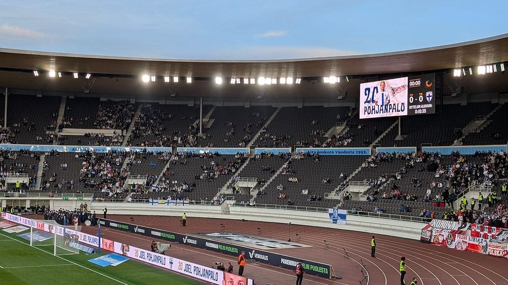 Eteläisen kaarteen puolella oli valtavasti tyhjää.