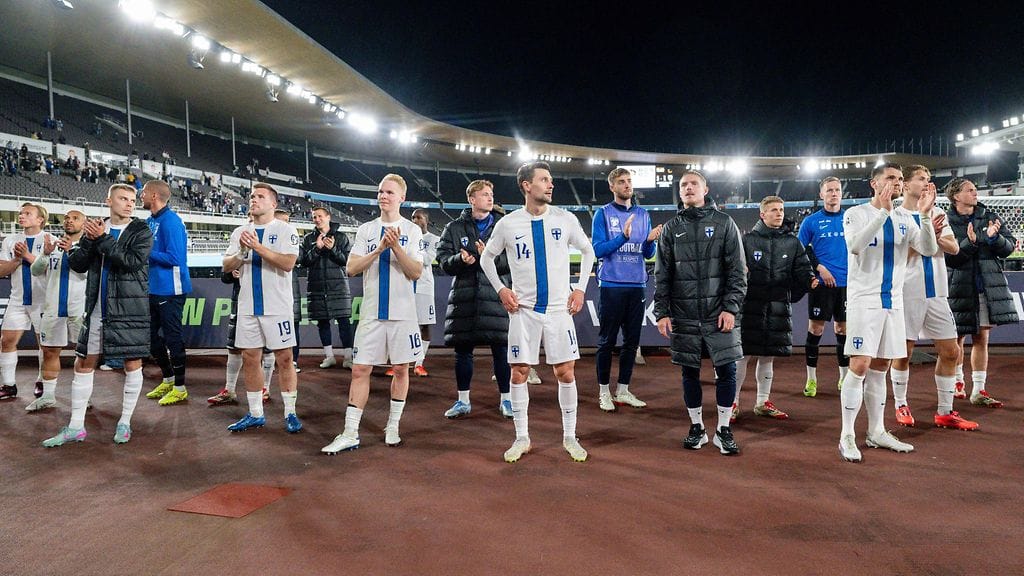 Huuhkajat voitti MM-karsintaottelussa Puolan 2-1.