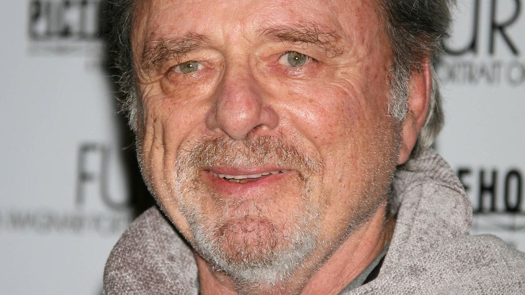 Harris Yulin teki uran niin teatterilavoilla kuin kameran edessä.