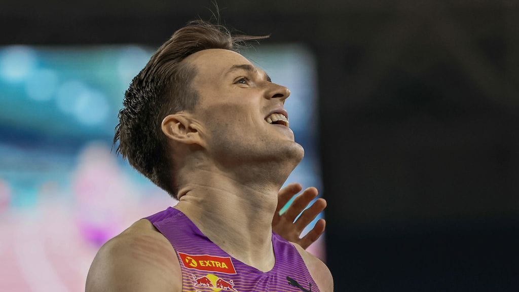 Karsten Warholm on suosikki Oslon 300 metrin aitakisassa.