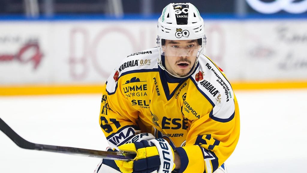 Miikka Pitkänen vaihtaa seuraa Ruotsissa.