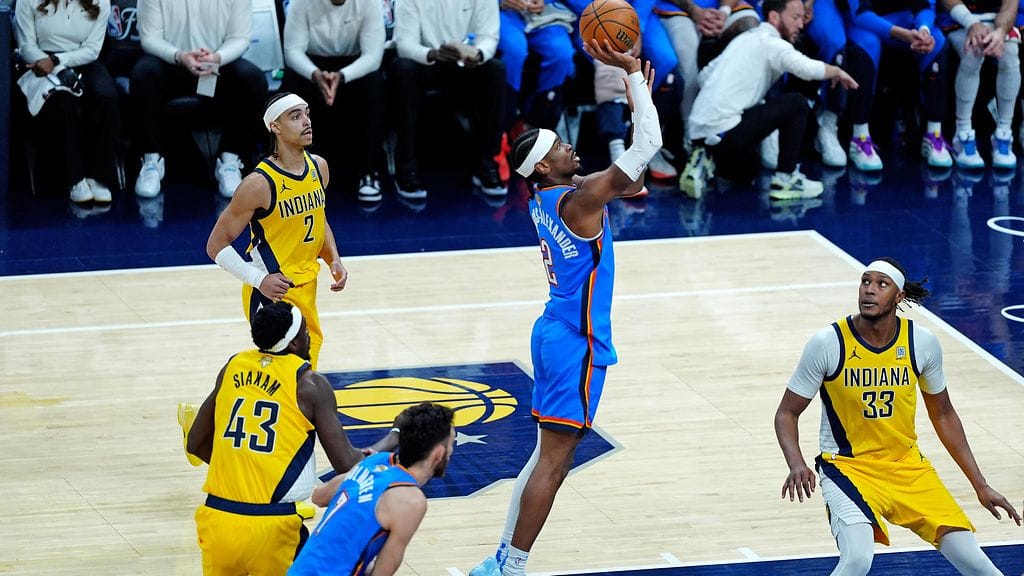 Shai Gilgeous-Alexander korinteossa NBA-finaalissa.