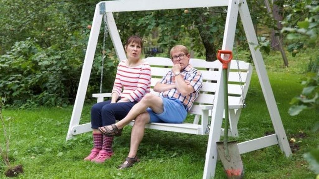 Kummeli esittää Mökkinaapurit