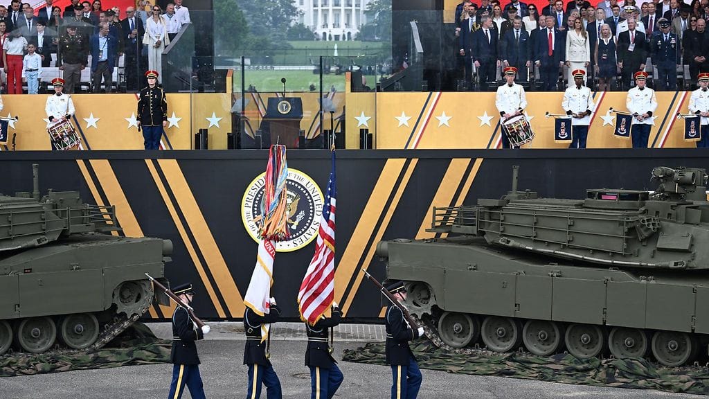 AOP sotilasparaati yhdysvallat