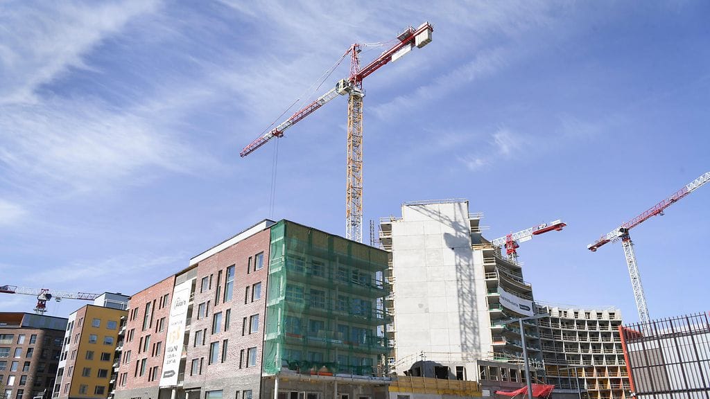 Asuntorakentaminen sakkaa yhä. Rakennusyhtiö SRV:n liikevaihto laski heinä-syyskuussa 13 prosenttia noin 160 miljoonaan euroon.