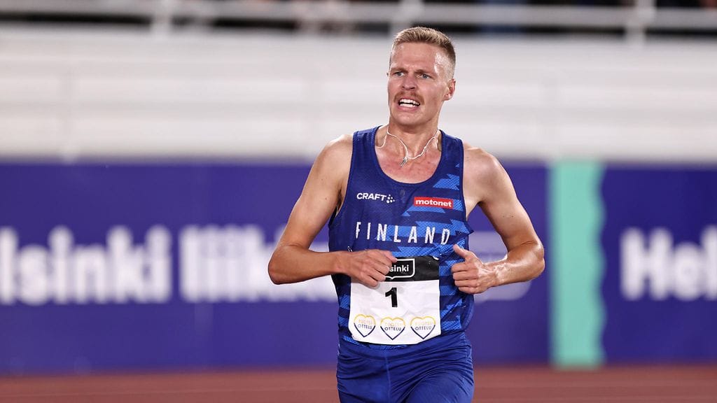 Topi Raitasen kilpakauden aloitus venyy tulevaisuuteen.