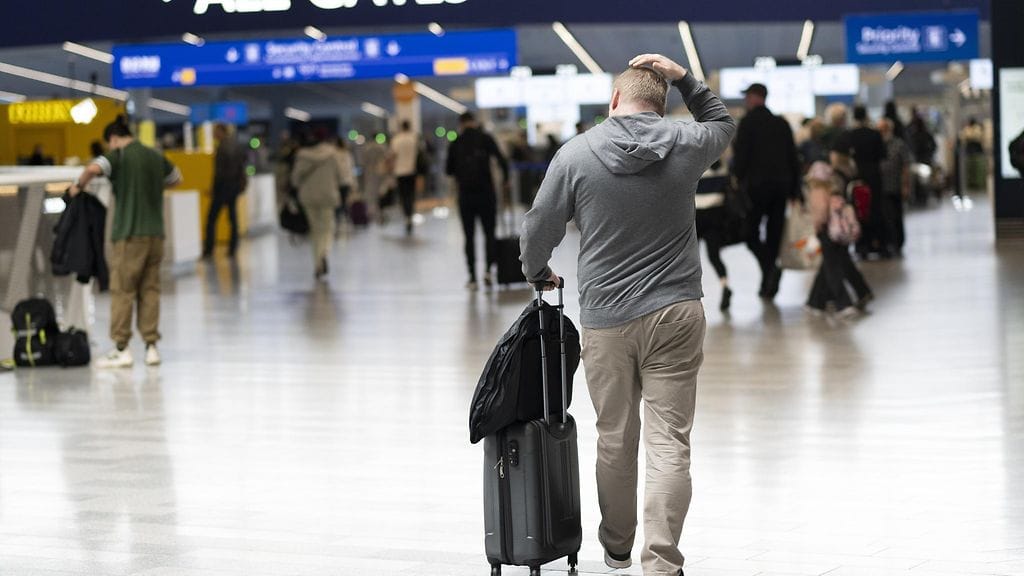 Finnairin mukaan peruttujen lentojen asiakkaille tarjotaan vaihtoehtoinen lento.