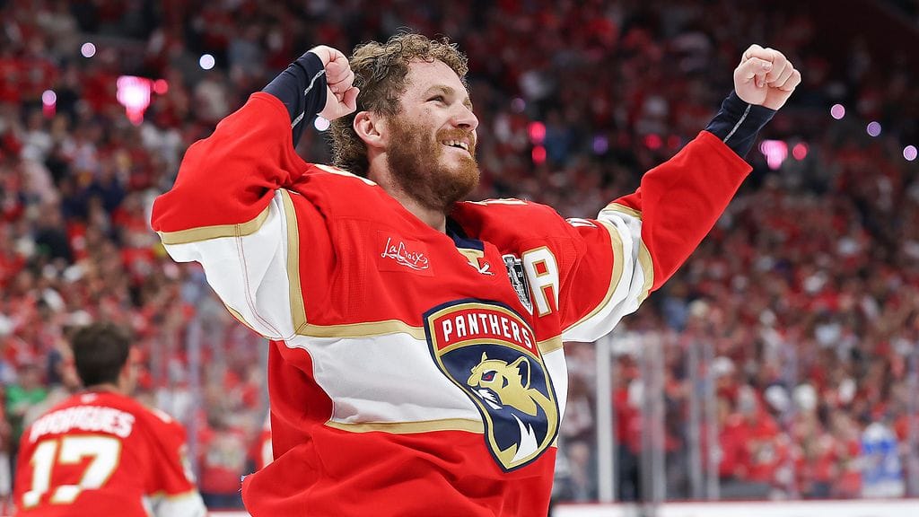 Matthew Tkachuk saattaa olla pitkään sivussa.