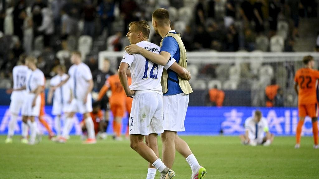 Topi Keskinen oli Suomen parhaimmistoa turnauksessa. Kuva Hollanti-ottelusta.