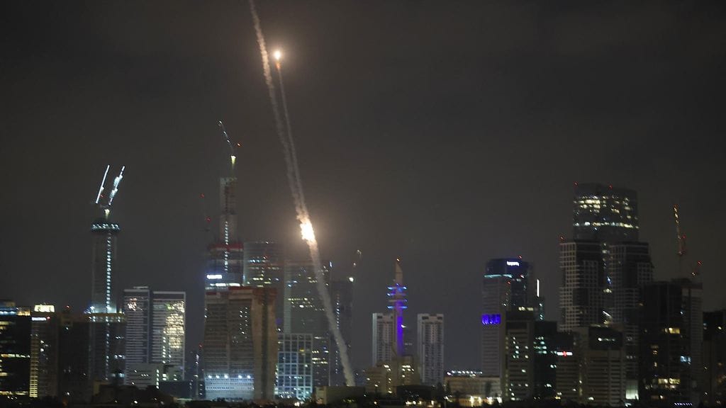 Israel ja Iran ovat tehneet iskuja toisiaan vastaan tiuhaan tahtiin.