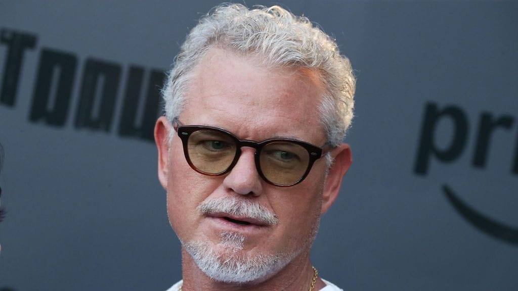 Eric Dane edusti hyväntuulisena punaisella matolla.