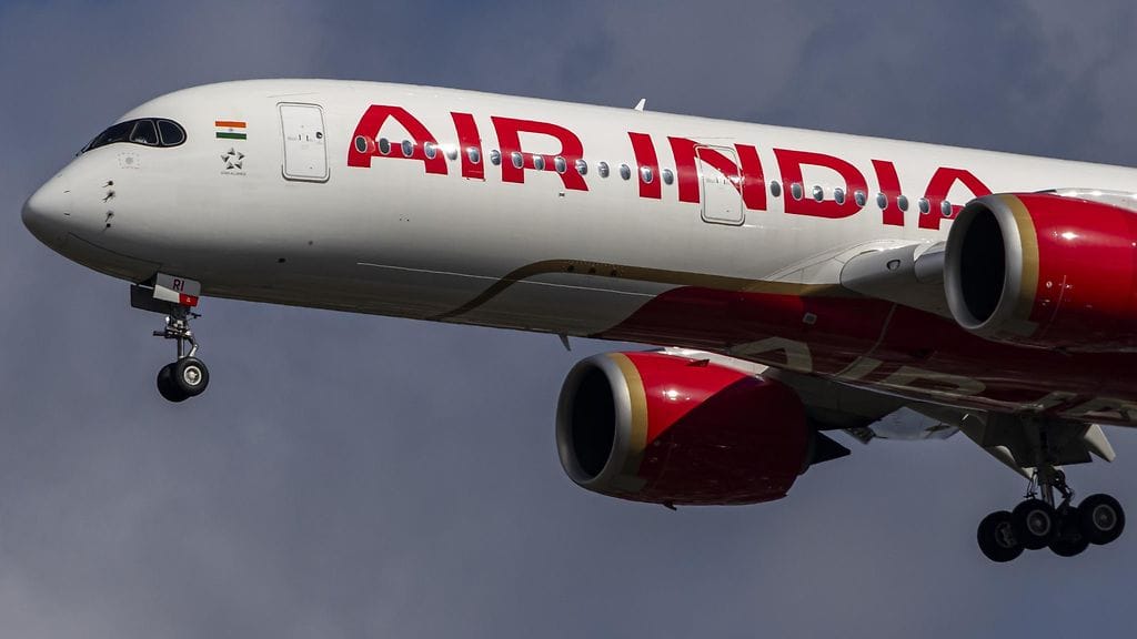 Air India sai varoituksen maan siviili-ilmailuviranomaiselta enimmäislentoaikojen ylityksestä. Kuvassa yhtiön kone syyskuussa 2024.