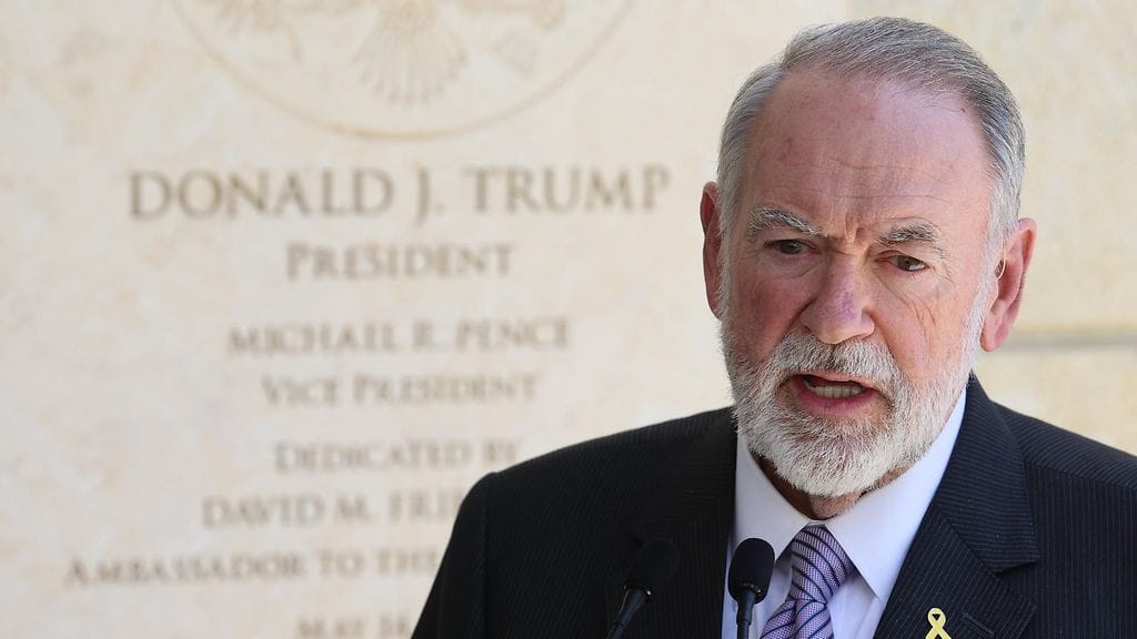 Yhdysvallat evakuoi kansalaisensa Israelista. Kuvassa Yhdysvaltain Israelin-suurlähettiläs Mike Huckabee toukokuussa 2025.