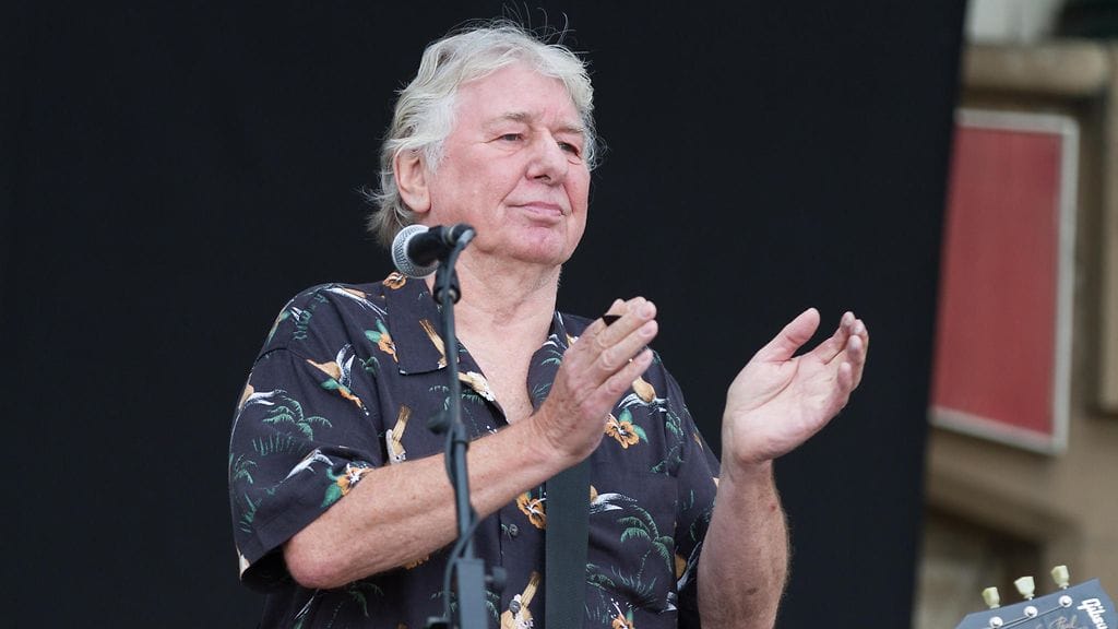 Mott the Hooplesta ja Bad Companystä tuttu Mick Ralphs, 71, oli Darlingtonin bluesfestivaalin pääesiintyjä Mick Ralphs Blues Bandin kanssa vuonna 2015.