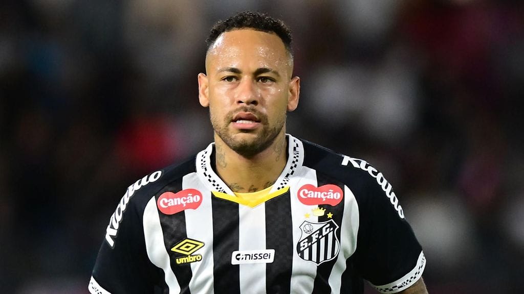 Neymar jatkaa Santosin riveissä, eikä palaakaan Eurooppaan.