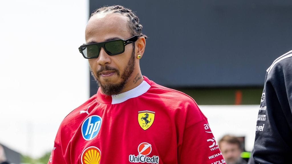 Lewis Hamilton ei ole vielä päässyt sinuiksi Ferrarin kanssa.